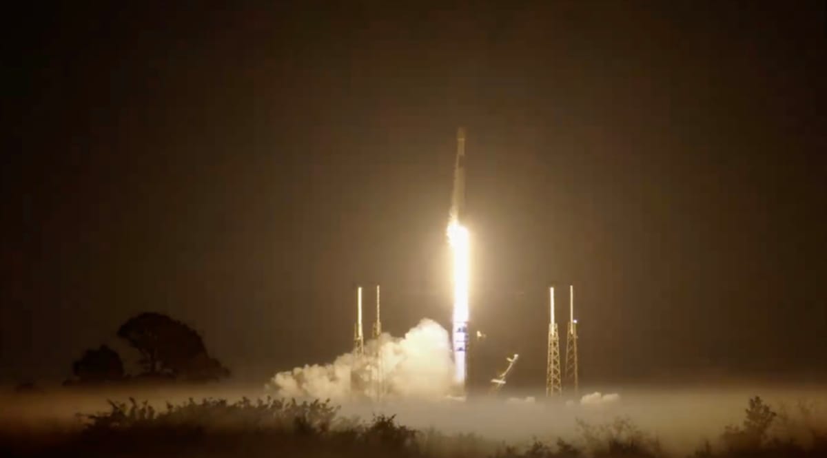 🚀 SpaceX Luncurkan 28 Satelit Starlink: Langkah Besar Menuju Internet Global Tanpa Batas!